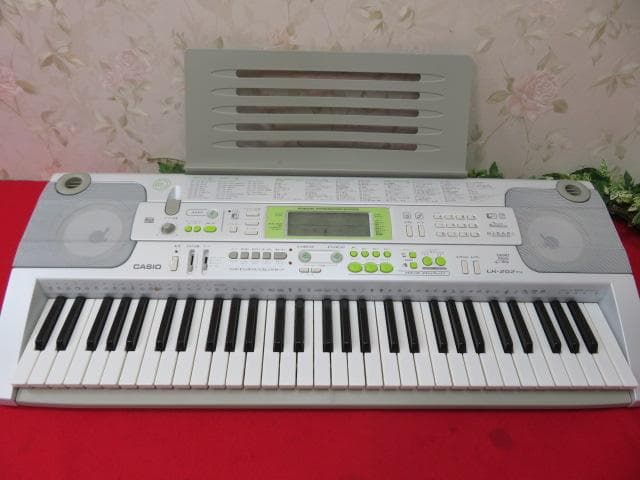 t*o様 （17AA2963）カシオ　光ナビゲーションキーボード　LK-202T