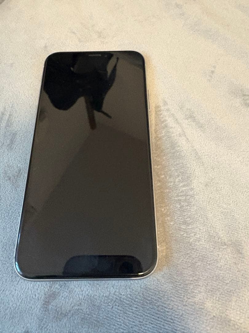 美品 iPhoneX 10 256GB シルバー SIMフリー