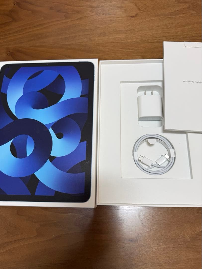 Apple iPad Air 第5世代 ブルー 256GB Wi−Fiモデル