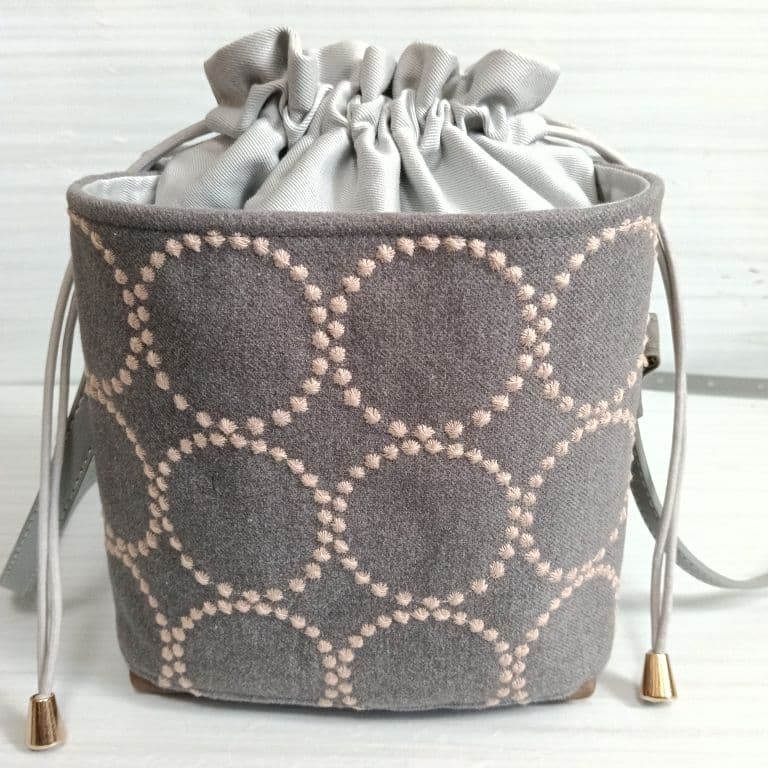 こ*ま様 ⭑オークション⭑ミナペルホネン　ポケット巾着バッグ　dopタンバリン