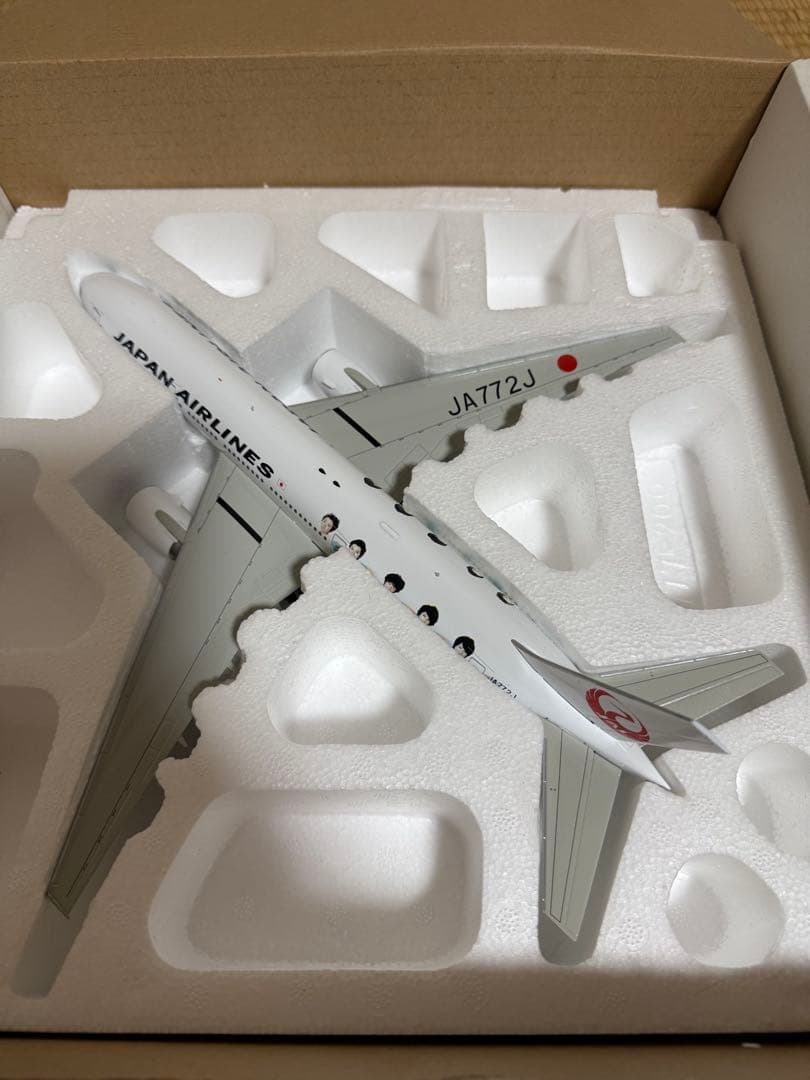 JAL 嵐ジェット Beautiful World Ｂ777-246 1/200