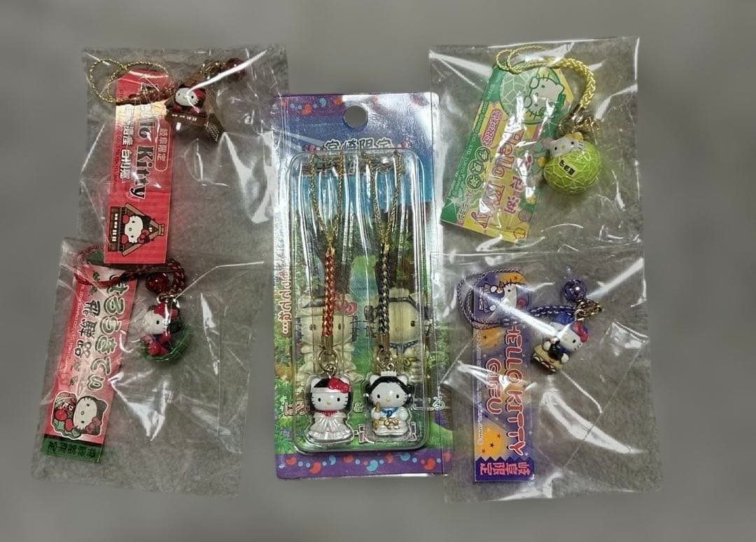 ハローキティ ご当地根付け　37個　セット