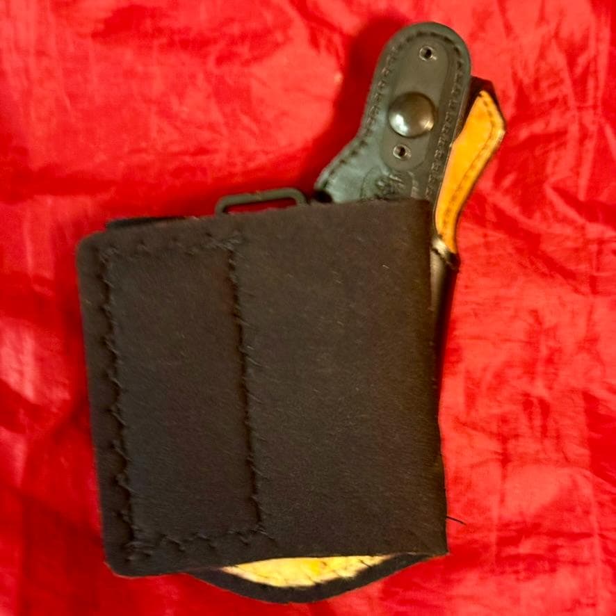 デサンティス製 小型オートマチック用 アンクルホルスター 左利き用