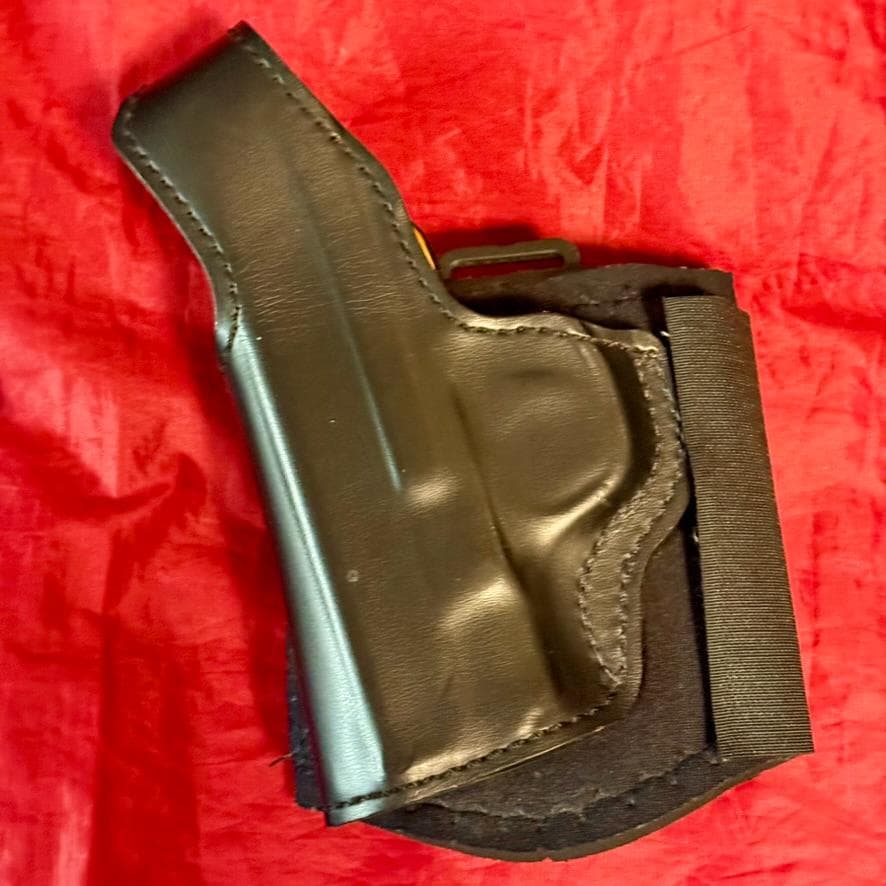 デサンティス製 小型オートマチック用 アンクルホルスター 左利き用