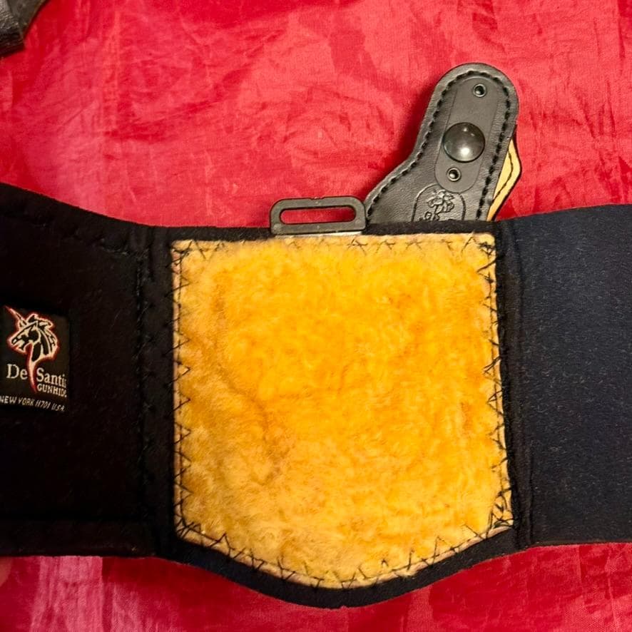 デサンティス製 小型オートマチック用 アンクルホルスター 左利き用