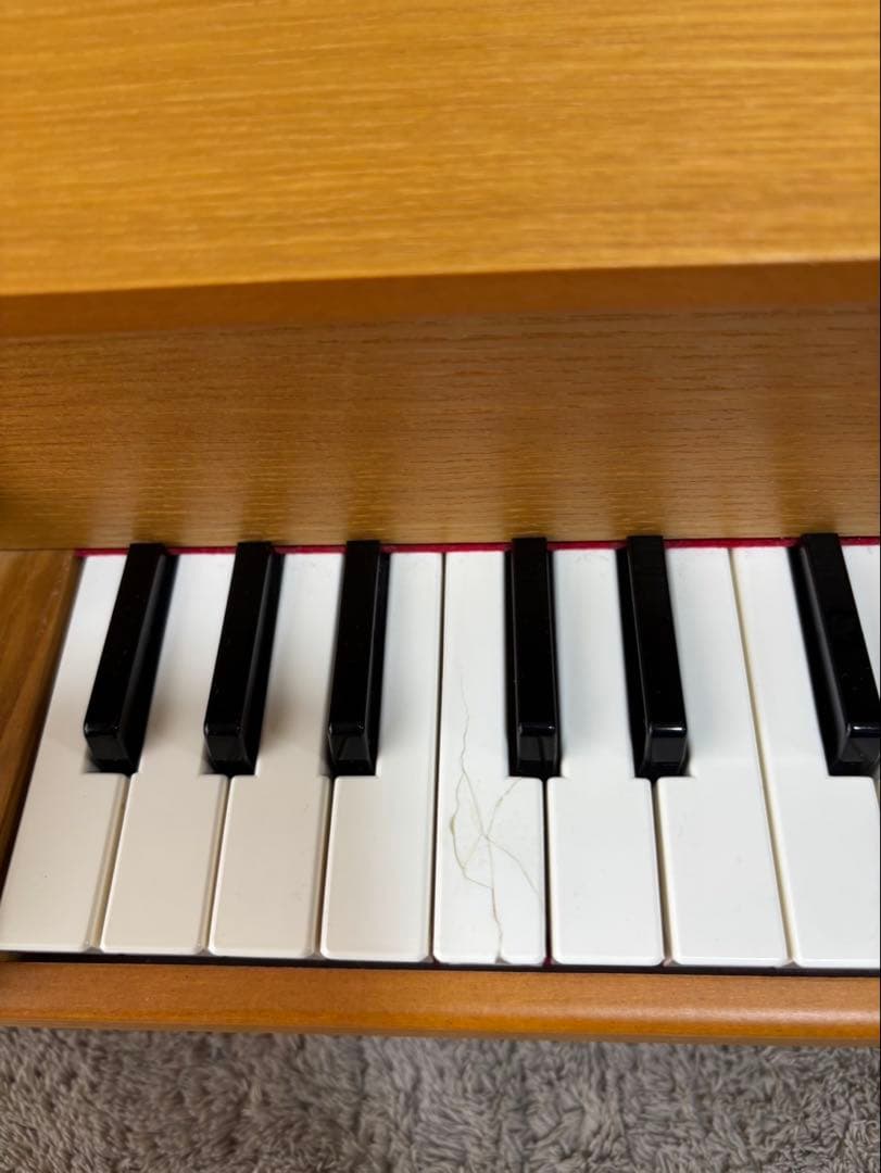 KAWAI　カワイ　グランドピアノ　ミニ　ナチュラル
