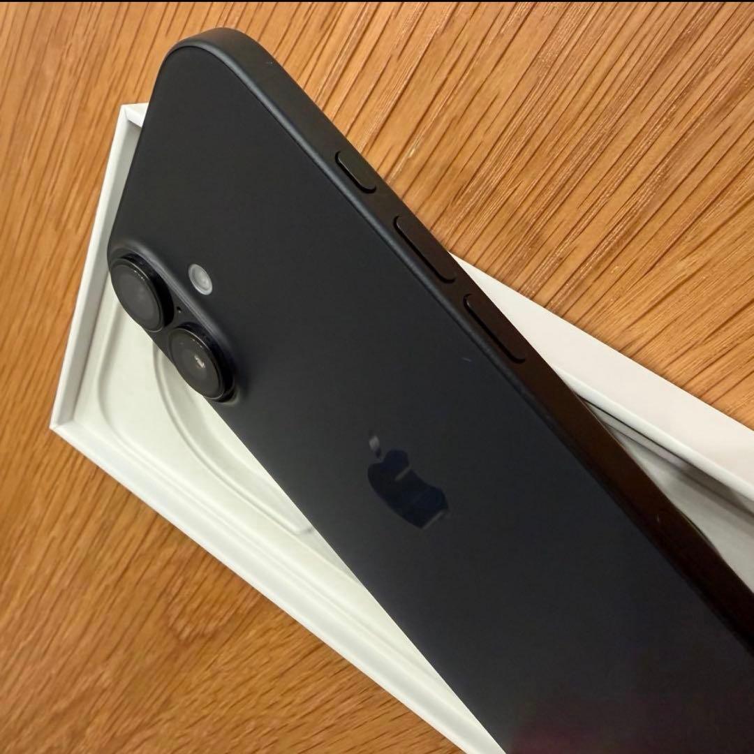 iPhone16 256GBブラック SIMフリー 本体AppleStore購入