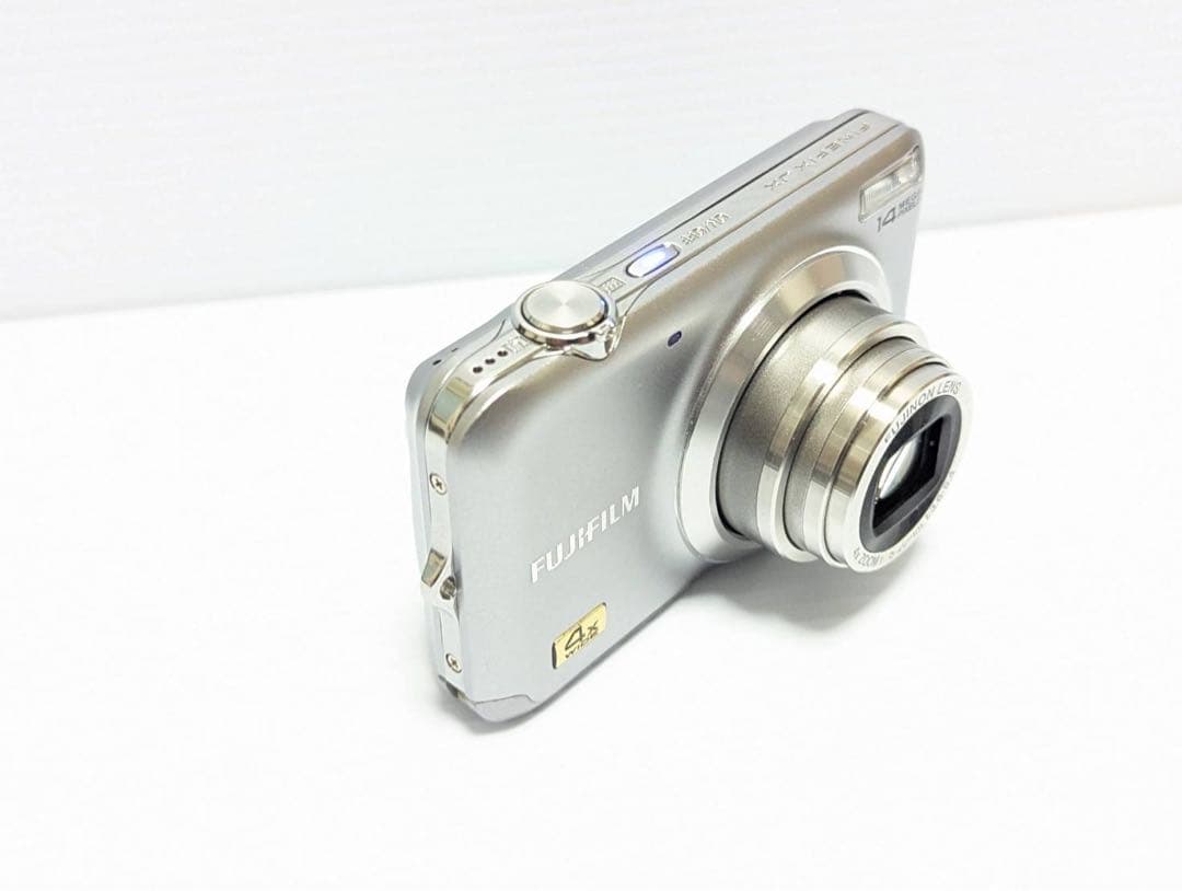 448 完動品フジフィルム FinePix JX180 コンデジ シルバー