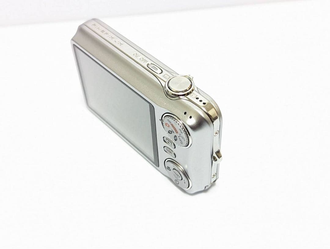 448 完動品フジフィルム FinePix JX180 コンデジ シルバー