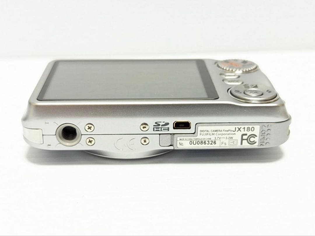 448 完動品フジフィルム FinePix JX180 コンデジ シルバー