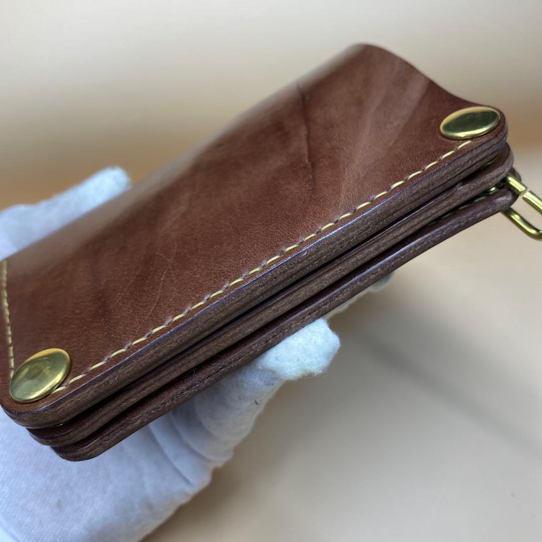 栃木レザー お札折らずに収納できる無骨なミドルトラッカーウォレット BTW