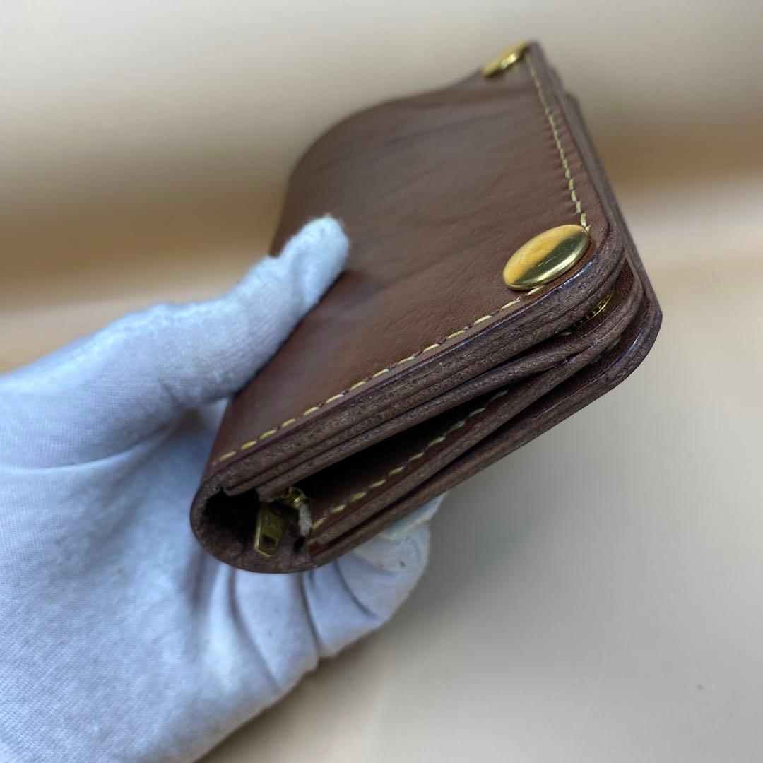 栃木レザー お札折らずに収納できる無骨なミドルトラッカーウォレット BTW