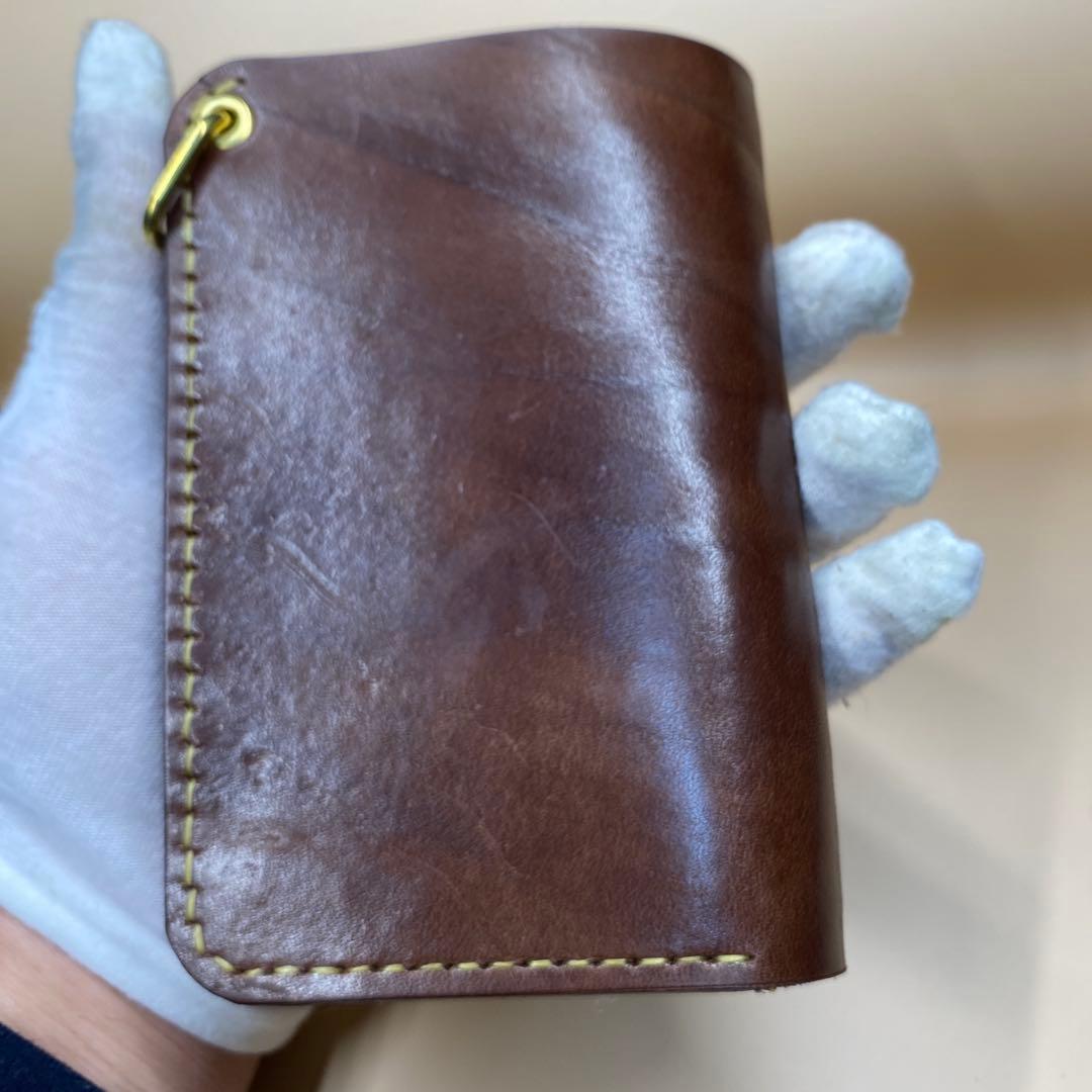 栃木レザー お札折らずに収納できる無骨なミドルトラッカーウォレット BTW