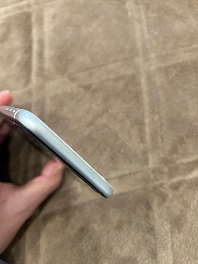 iPhone SE 第二世代 64GB ホワイト