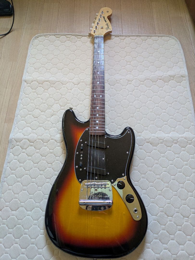 ギター FENDER MUSTANG FSR 70s LIMITED EDITION
