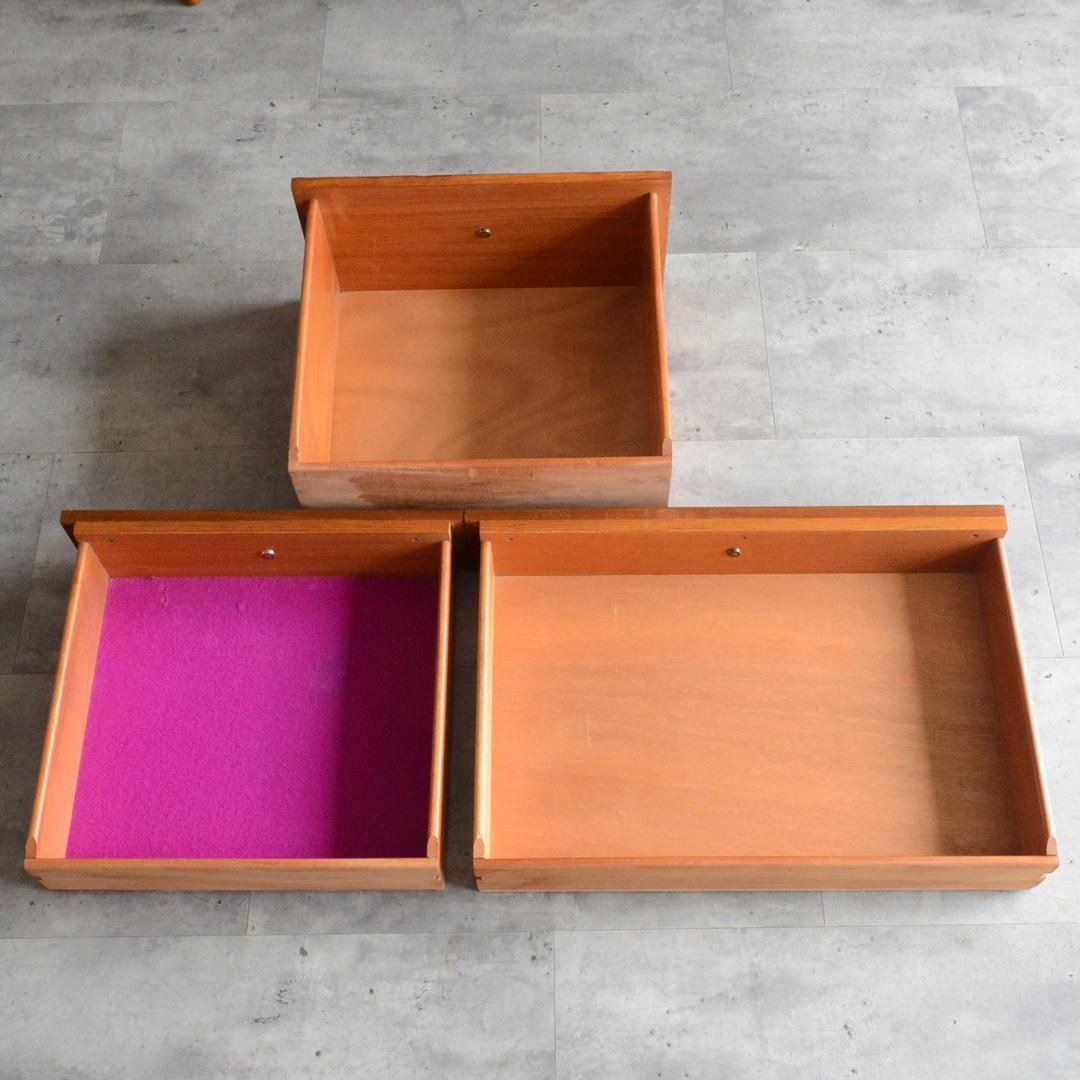 ミッドセンンチュリー イギリスヴィンテージ チーク キャビネット サイドボード