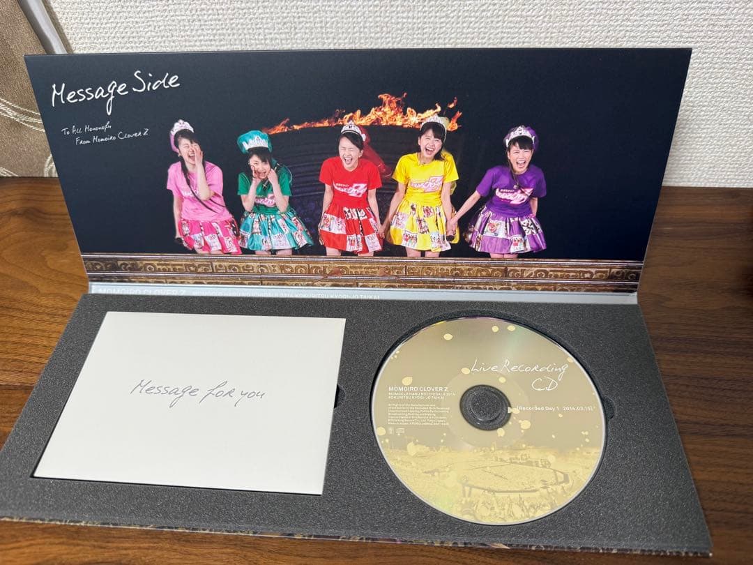 ももクロ国立ライブＴシャツとライブBD、写真セット