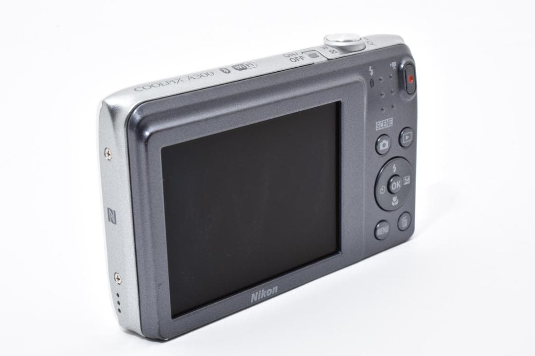 Nikon COOLPIX A300 シルバー コンパクトデジタルカメラ 訳あり