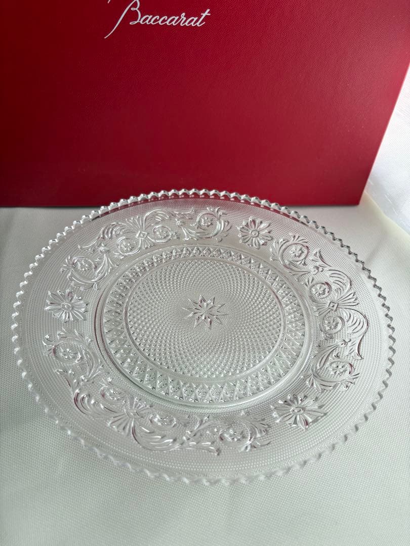 新品未使用❤️バカラ　アラベスクプレート20cm