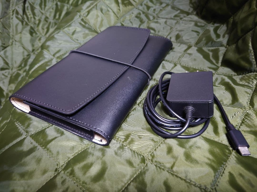 初代 NANOTE (ナノート) 7インチノートUMPC-01-SR 革ケース付
