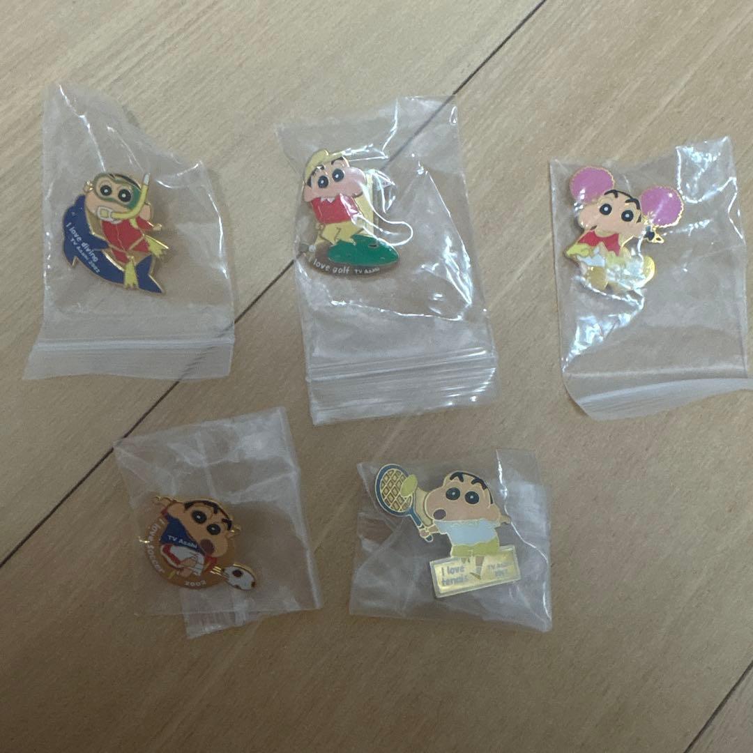テレビ朝日 しんちゃん ピンバッジ セット 2002