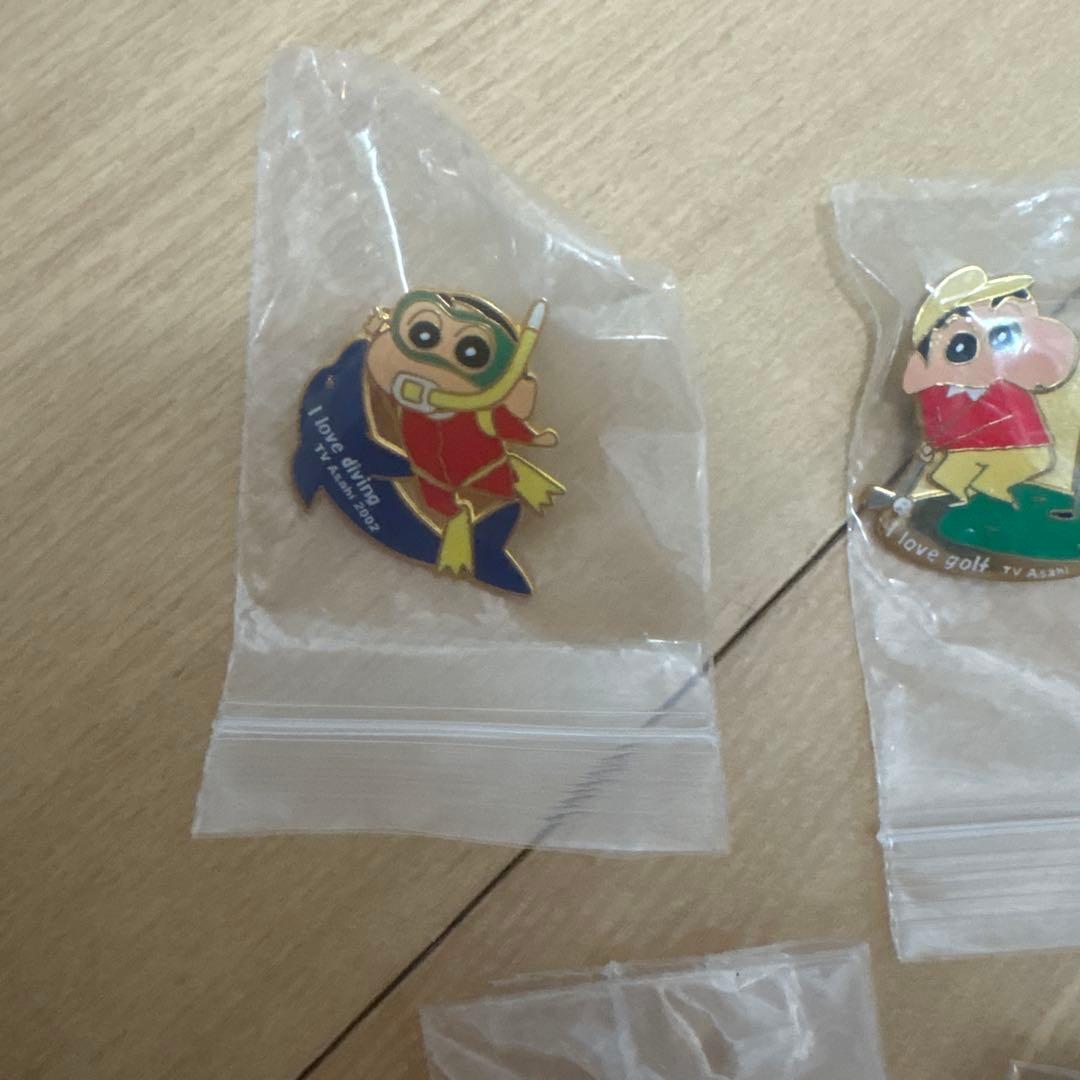 テレビ朝日 しんちゃん ピンバッジ セット 2002