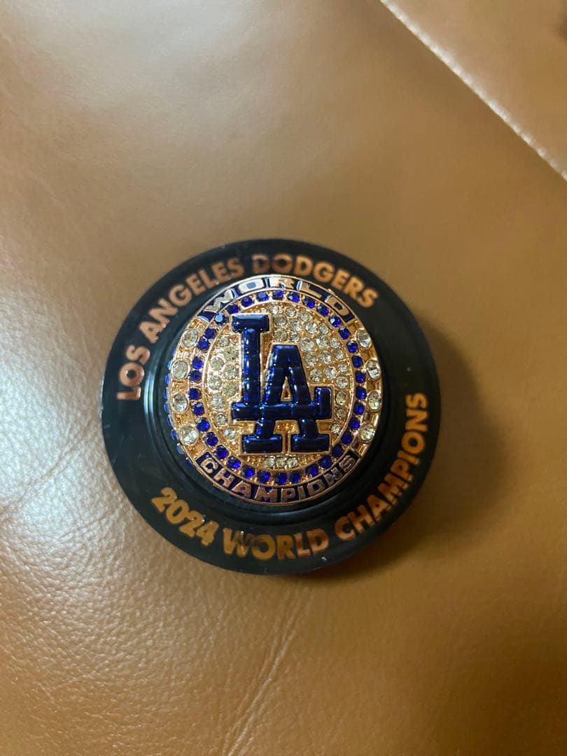 未使用　9/15来場者限定 フリーマン WSチャンピオンレプリカリング、パンフ等