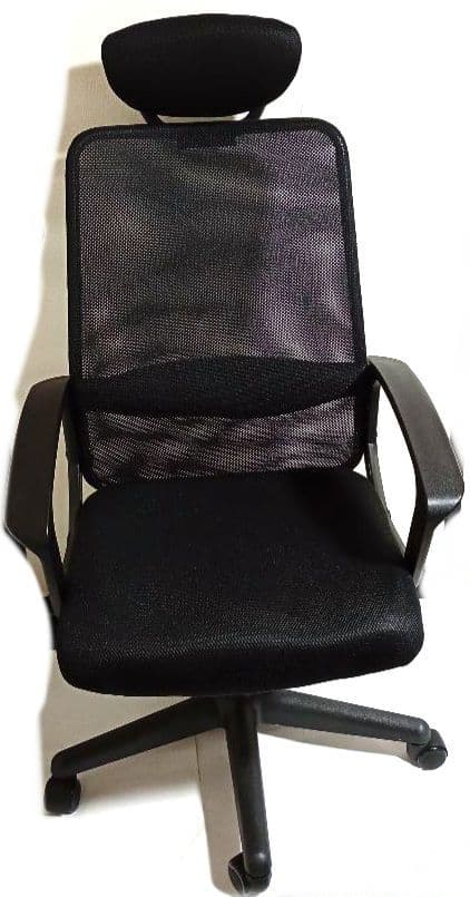 ヘッドレスト付ハイバックメッシュチェア　ドウシシャ　ブラック　新品未使用