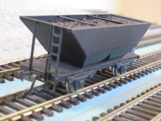 EB10が牽く貨物列車 7両セット （HOゲージ）（金属製・エンドウ/カツミ製）