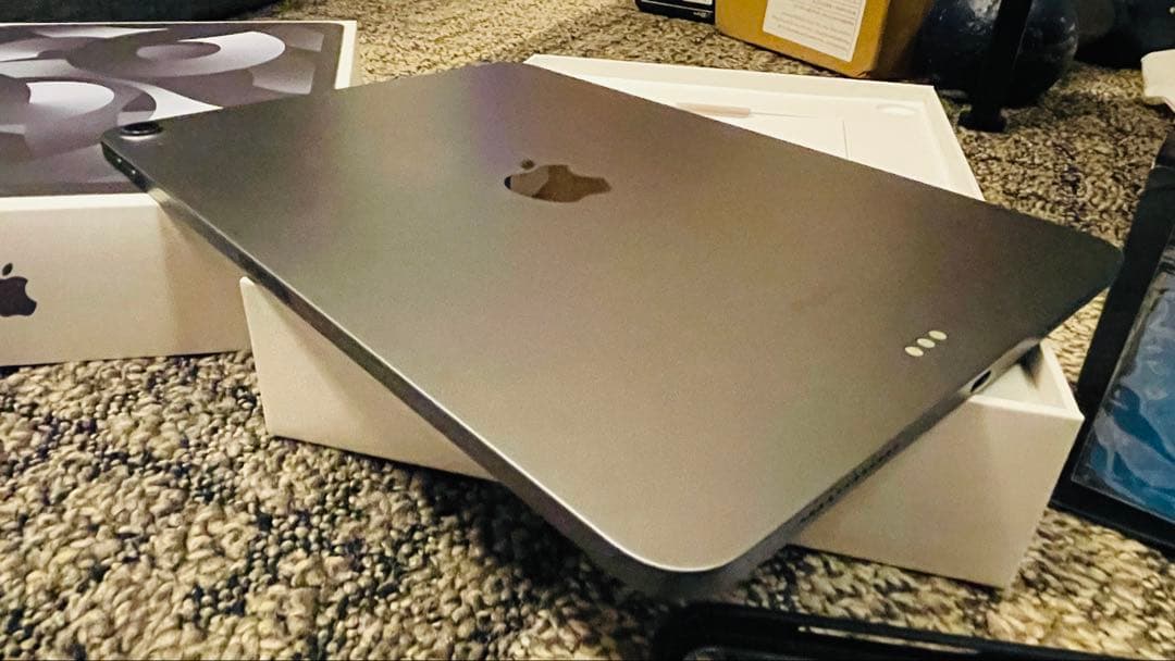 Apple iPad Air 第5世代 Wi-Fiモデル 100% 64GB