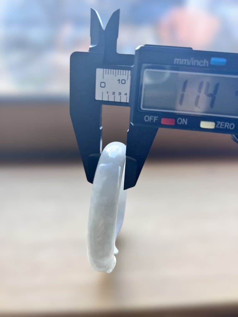 ミャンマー産翡翠 バングル 50-52mm 新品未使用