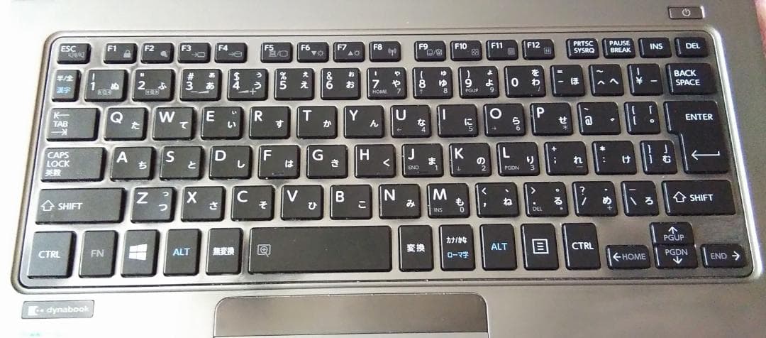 東芝　R63/M　i5-第8世代8250U　16GB　SSD256GB