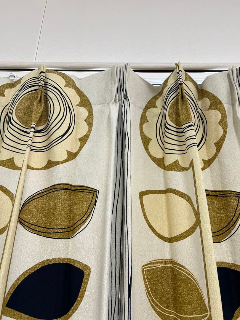 幅約150×高さ195㎝　2枚　ドレープオーダーカーテン