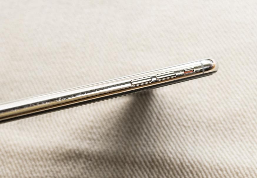 iPhone XS 64GB シルバー SIMフリー / 中古