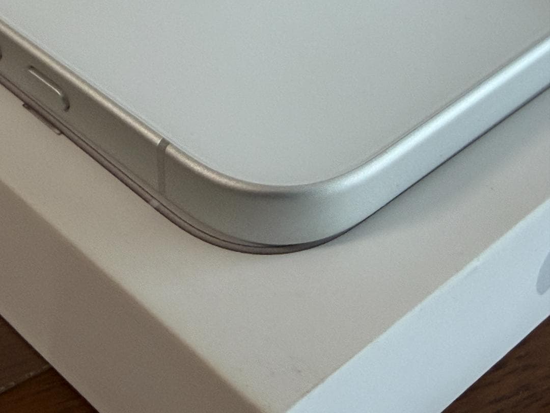 iPhone 16 plus 中国版　ホワイト