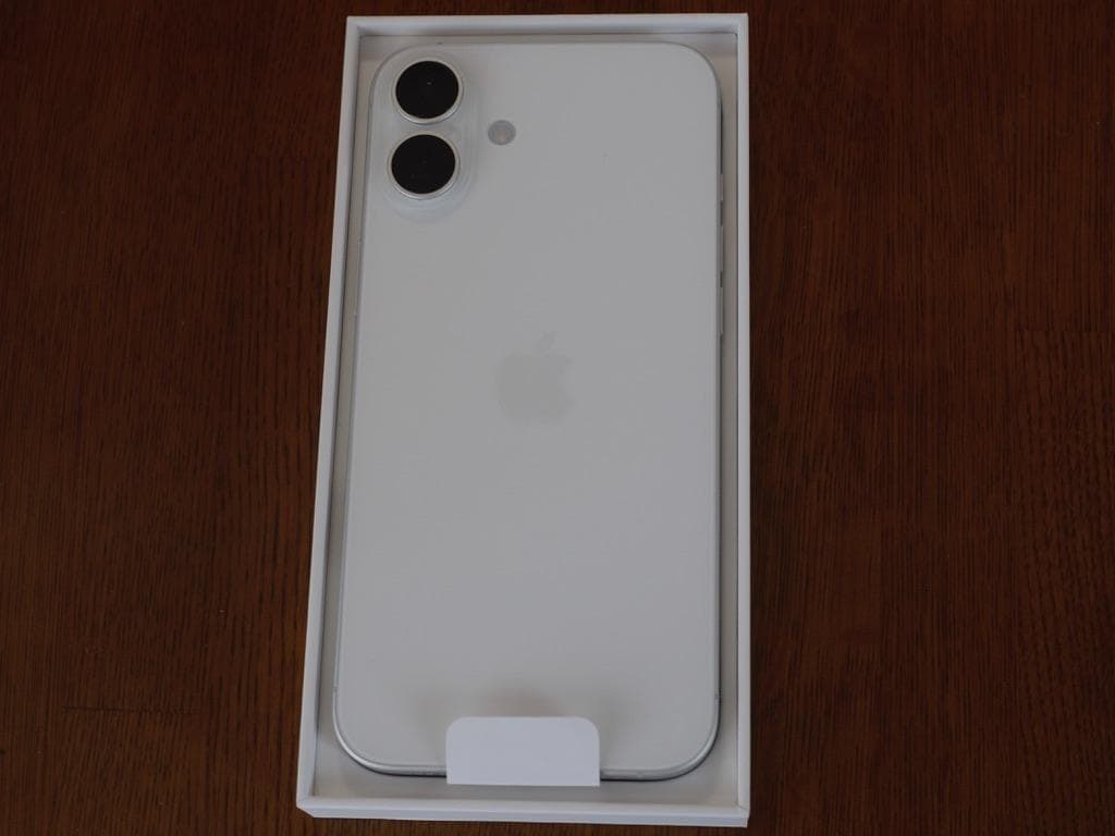 iPhone 16 plus 中国版　ホワイト