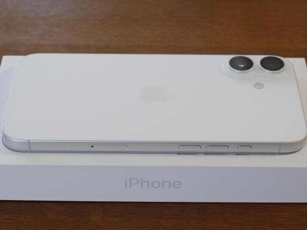 iPhone 16 plus 中国版　ホワイト