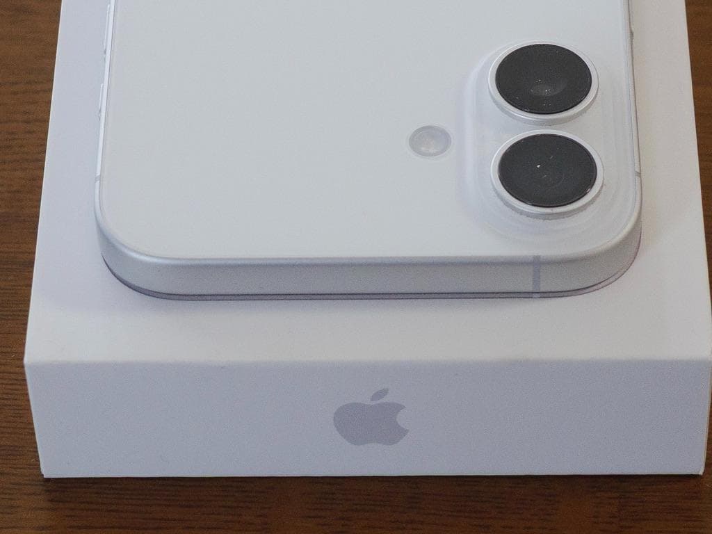 iPhone 16 plus 中国版　ホワイト