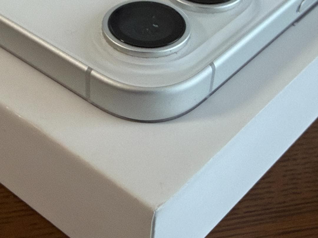 iPhone 16 plus 中国版　ホワイト