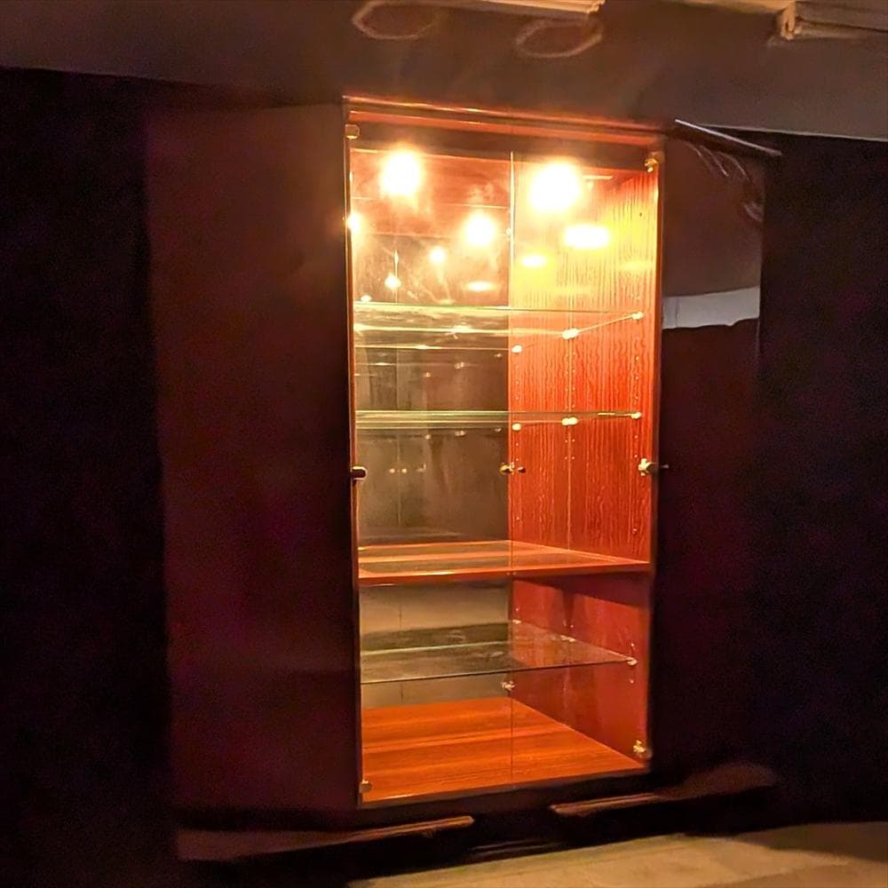 美品　ドマーニ　カリモク　飾り棚　キャビネット　リビングボード　キュリオケース