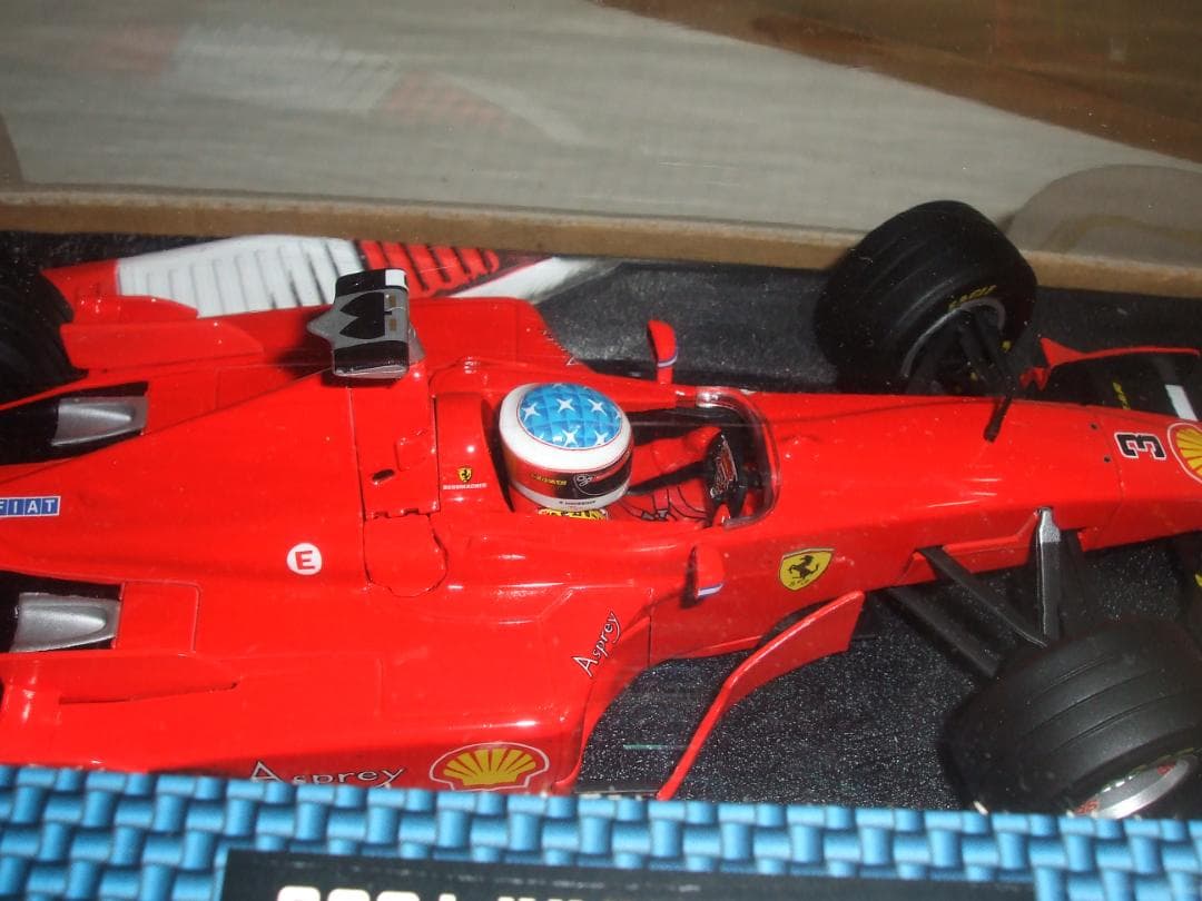 フェラーリ　F３００　ミハエル・シューマッハ　＃３　限定品　マテル　１／１８