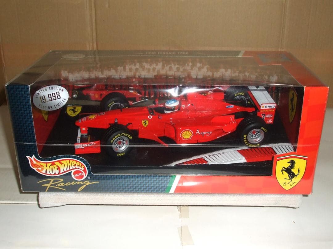 フェラーリ　F３００　ミハエル・シューマッハ　＃３　限定品　マテル　１／１８