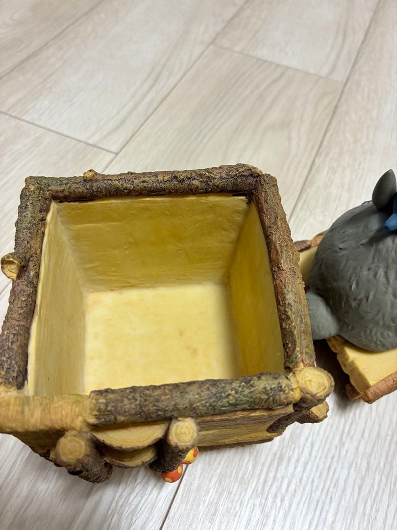 となりのトトロ　プランターカバー　お花機関車ととろ号