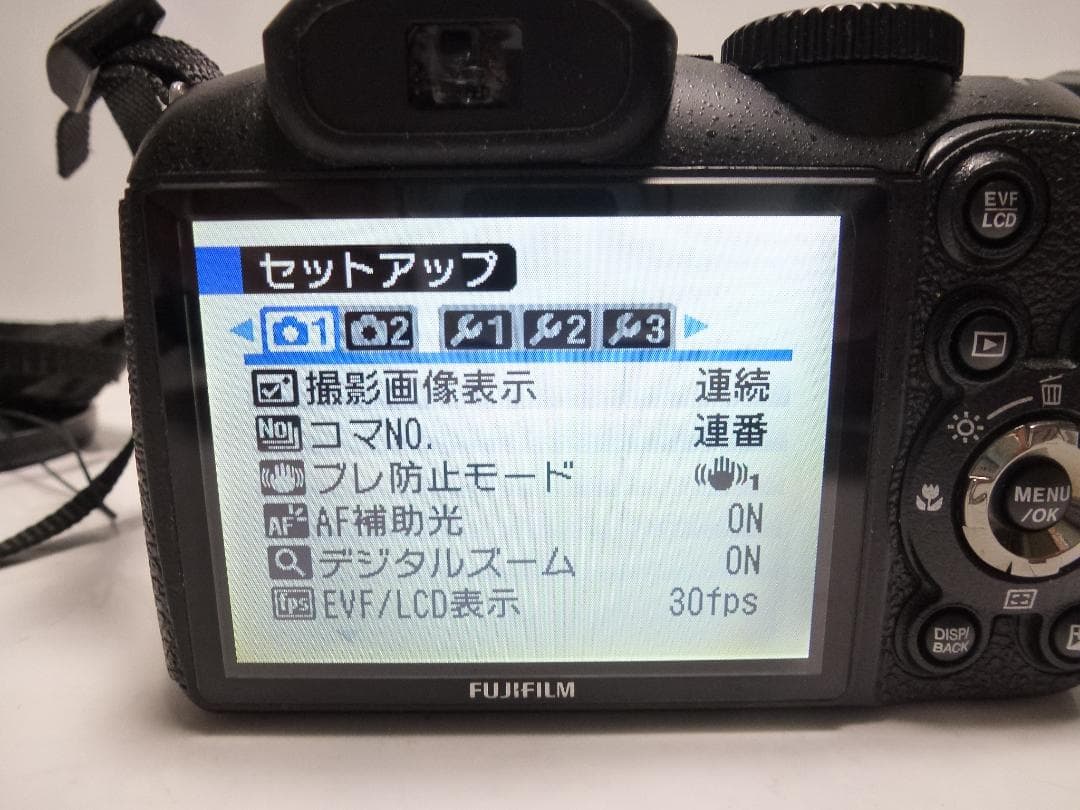 美品　動作品　美品FUJIFILM FINEPIX S2800HDデジタルカメラ