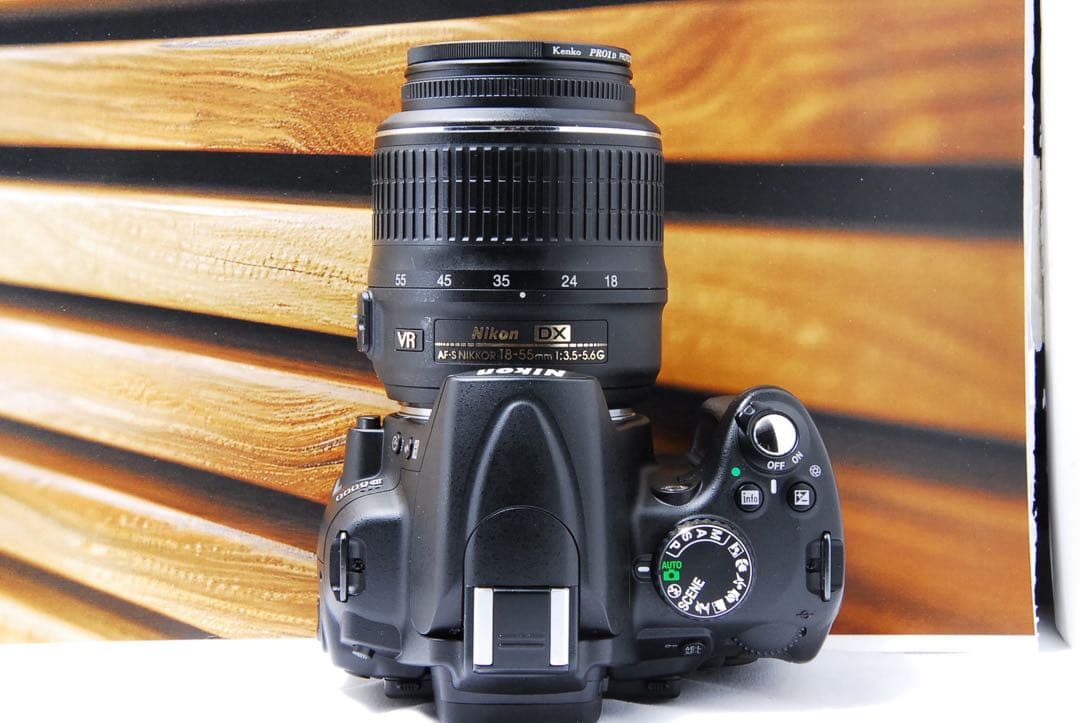 【美品】Nikon D5000 一眼レフ★16-85mm ★ショット数1855回