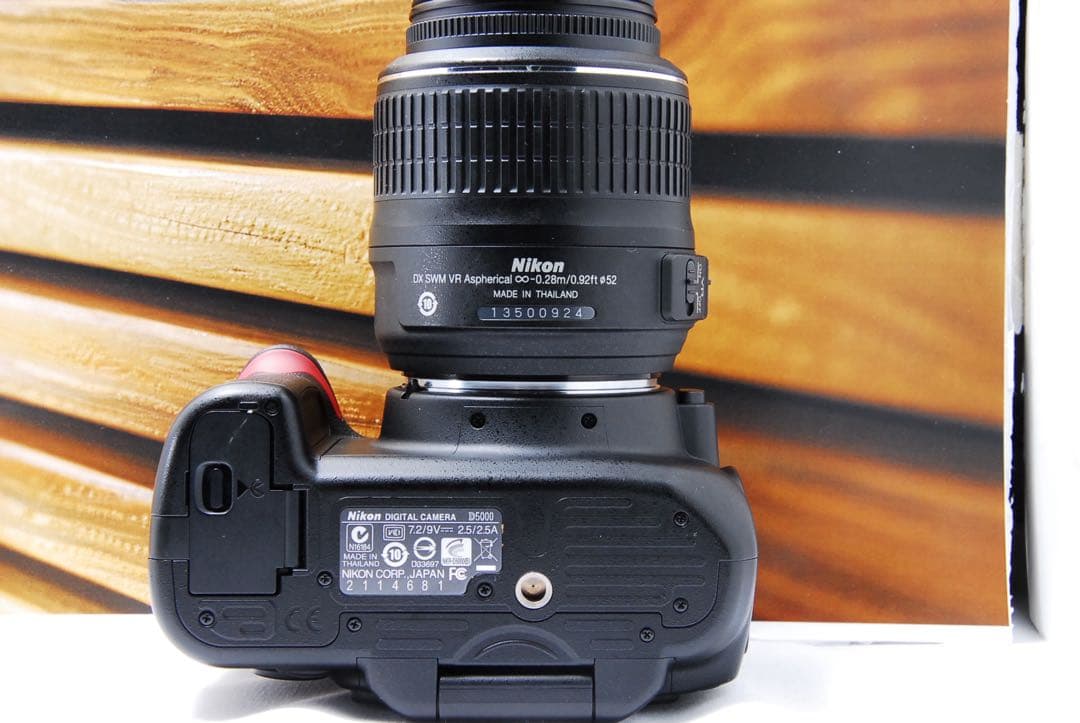 【美品】Nikon D5000 一眼レフ★16-85mm ★ショット数1855回