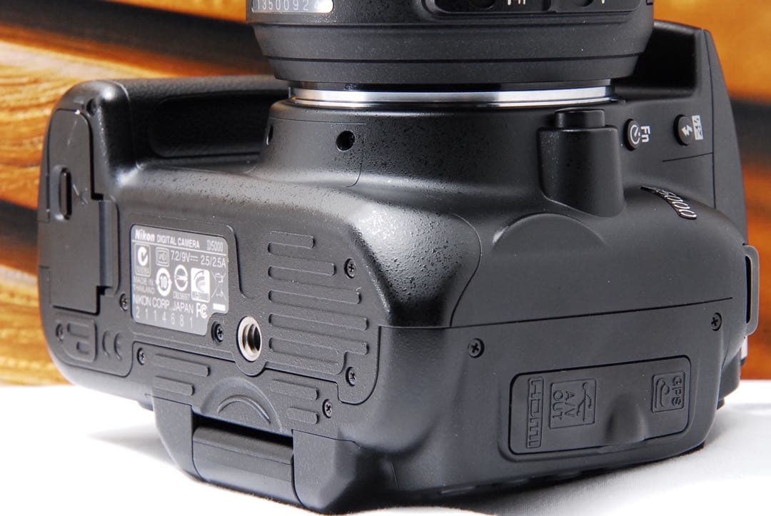 【美品】Nikon D5000 一眼レフ★16-85mm ★ショット数1855回