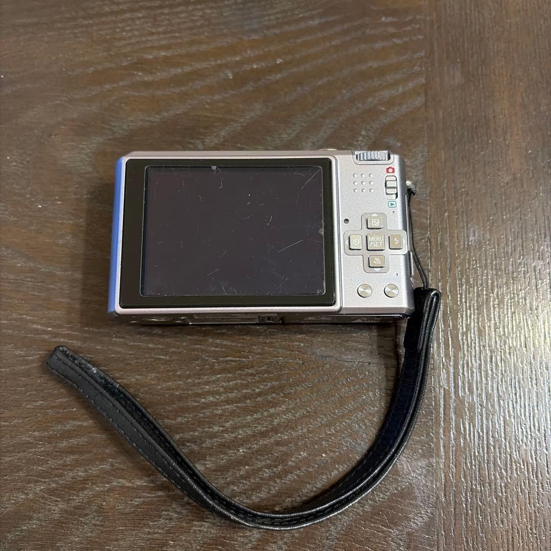 パナソニック　LUMIX DMC-FX150コンパクトデジタルカメラ
