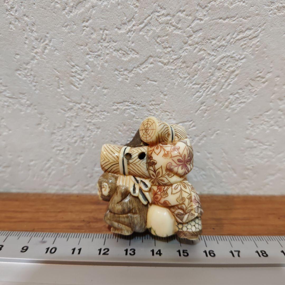 時代提物 七福神根付 天然素材 在銘【大黒様と猿】高4.5cm重39ｇ☆縁起物☆