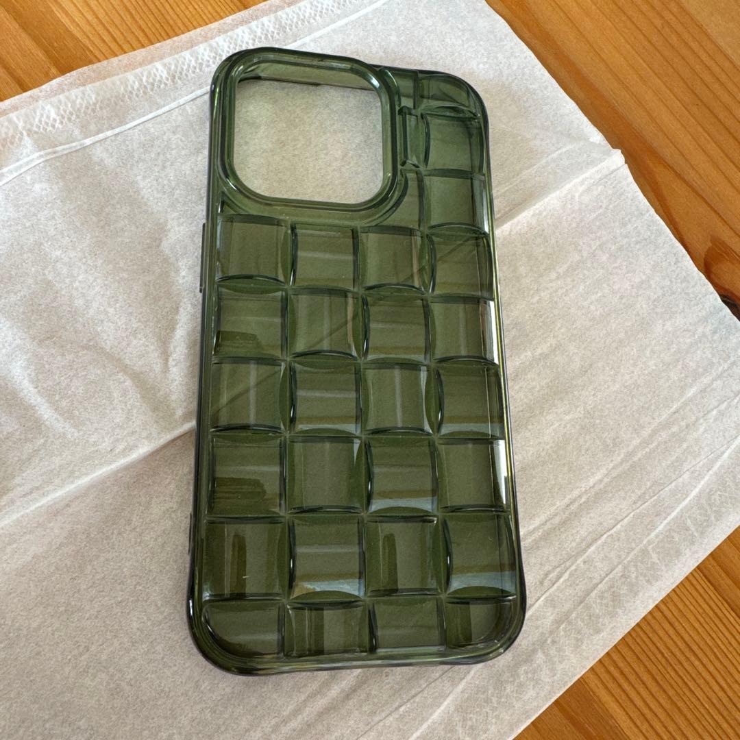 iPhone15Pro 本体　ホワイトチタニウム　※美品です